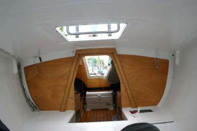 Ash A-frame support for deck-stepped mast
